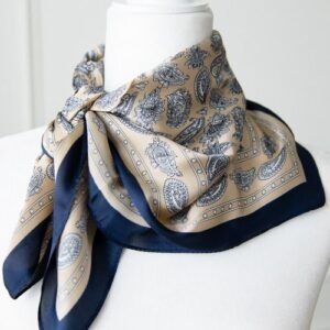 Pañuelos tonos camell / marino